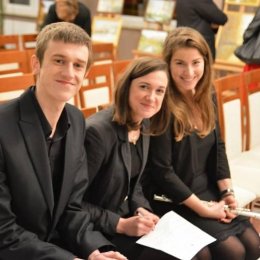 Organy, wokal, flet poprzeczny, gitara, skrzypce - Oprawa muzyczna