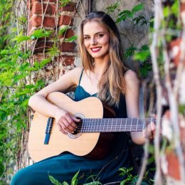 Wokalistka Marcelina Olejnik - Oprawa muzyczna