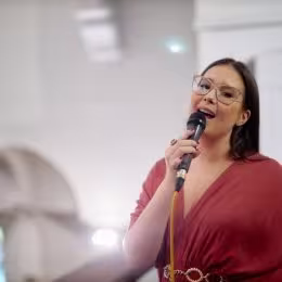 Wokalistka Paulina Talarska - Oprawa muzyczna