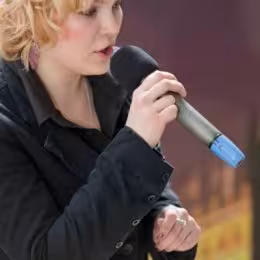 Śpiew na ślub kościelny, cywilny- wokalistka Ela Wolińska - napisz - Oprawa muzyczna