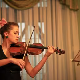 Natalia Zadrożna - Skrzypce - Oprawa muzyczna