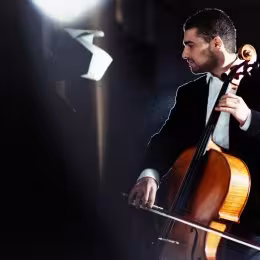 Wiolonczela - Can Kehri - Oprawa muzyczna