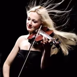 Skrzypaczka Dominika Bienias - Oprawa muzyczna