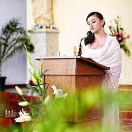 Solistka Dominika Papińska - Oprawa muzyczna