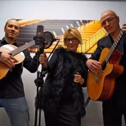 Kameralny zespół na ślub, lub przyjęcie weselne-gitara,skrzypce,wokal - Oprawa muzyczna