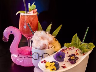 Gentleman's Drink Bar