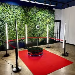 Fotobudka 360 Selfie Mirror - Atrakcje weselne