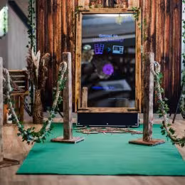 FotoBudka Magiczne Lustro - Atrakcje weselne