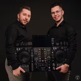 Duet Niebanalny - Oprawa muzyczna