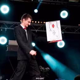 Iluzjonista Konrad Mościński - Atrakcje weselne