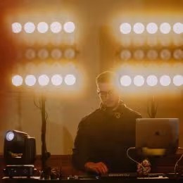 DJ WOJO Wojciech Chachaj - DJ na wesele