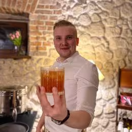 Pierwsza kropla - usługi barmańskie - Atrakcje weselne