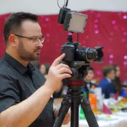 FOTO-ARS, zdjęcia i  filmy ślubne, 4K, dron, wysięgnik, 3 operatorów. - Kamerzysta na wesele