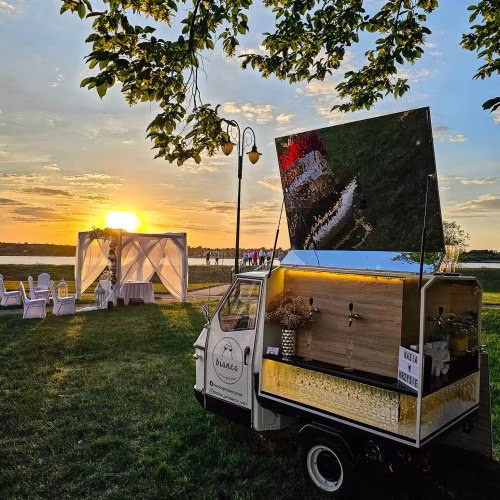 Bianco Party Van - Prosecco Van