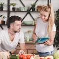 Diety gości weselnych - jak zebrać informacje i przekazać do cateringu
