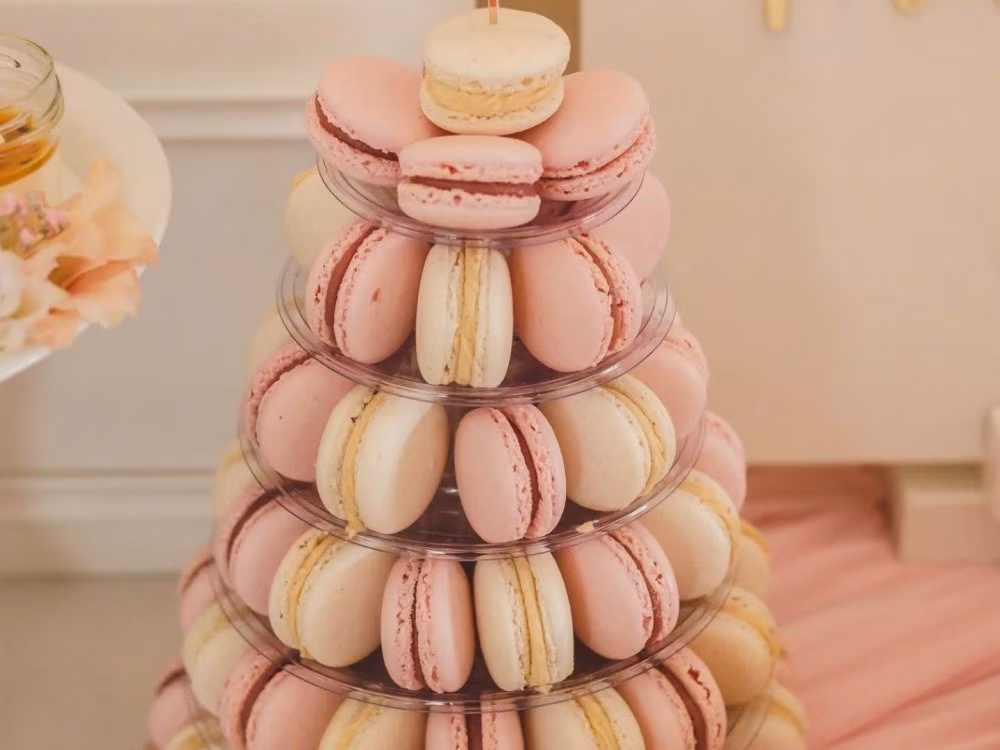 Tort z makaroników