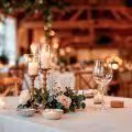 Dekoracje weselne - jak wybrać styl i czego nie pominąć przy planowaniu