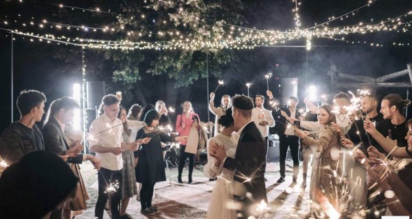 DJ czy zespół muzyczny - co wybrać na wesele?