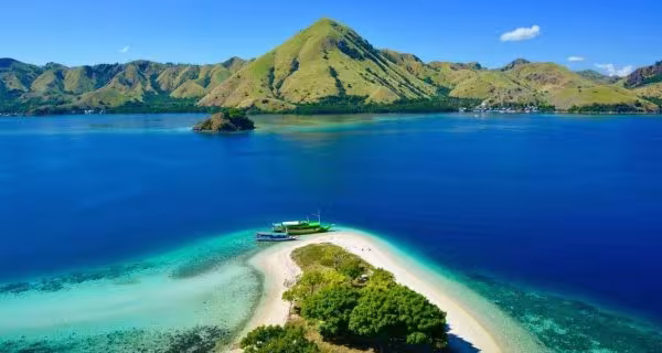 Podróż poślubna w grudniu - dokąd się wybrać?