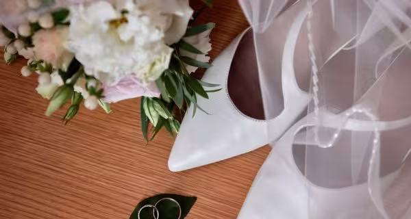 Jak wybrać idealne buty do sukni ślubnej?