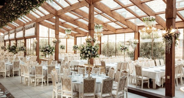 Zaplanuj ślub w swoim stylu! Poznaj najpopularniejsze style weselne