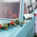 Jakie auto do ślubu wybrać? Nowoczesny luksus czy klasyczne auto?