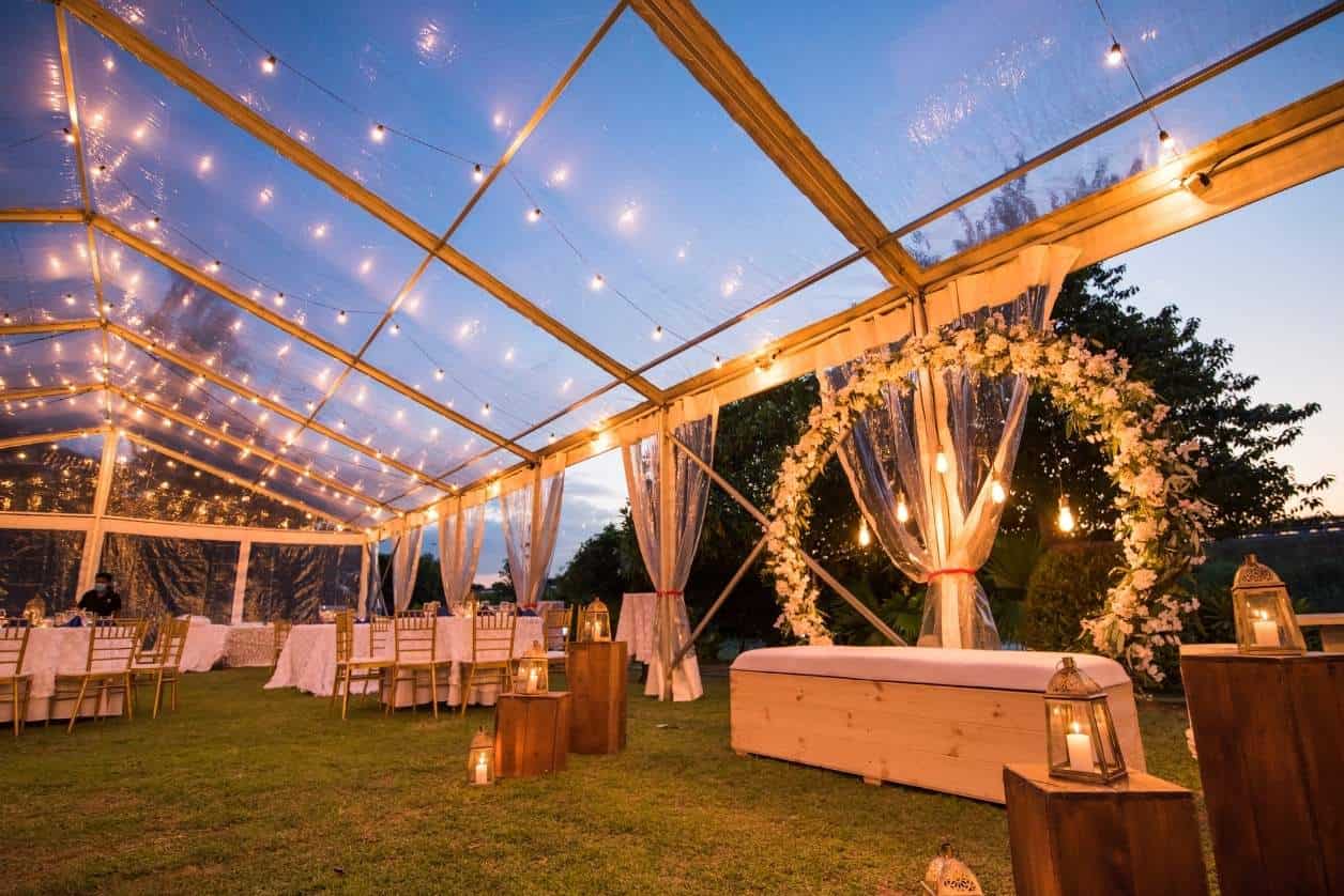 Najpiękniejsze miejsca na ślub w plenerze w polsce - gdzie zorganizować wymarzony ślub plenerowy