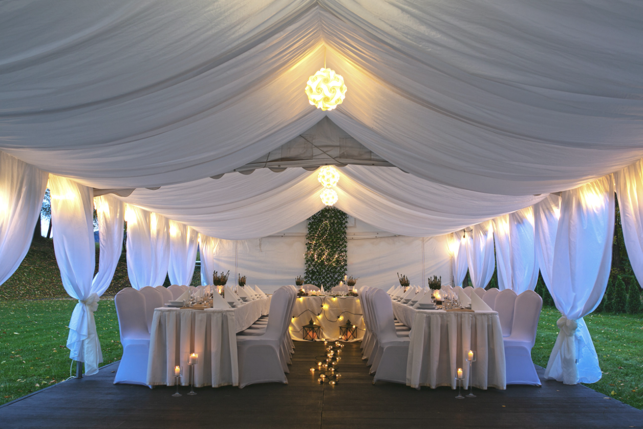 wesele-w-namiocie-69845525e39e0190306446.png (1256×838)